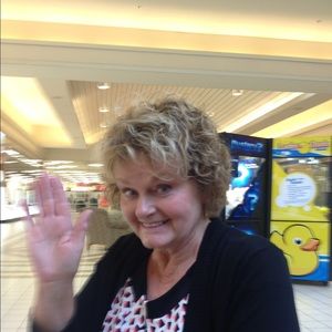 Meet your Posher, Lynette